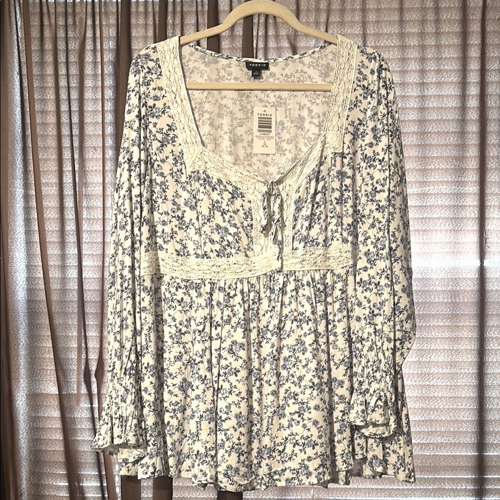 Torrid White Floral Tie Front Blouse with Long Sleeves
